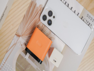 Cục sạc iPhone bao nhiêu W là đủ cho từng đời máy?